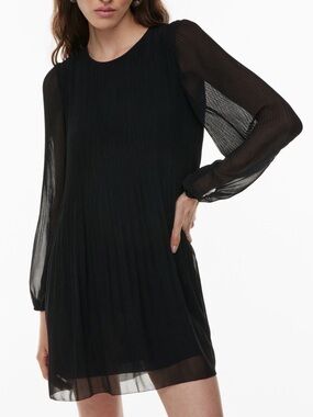 Aritzia Wilfred Daydreamer Dress Women's Small Black Pleated Sheer Sleeve